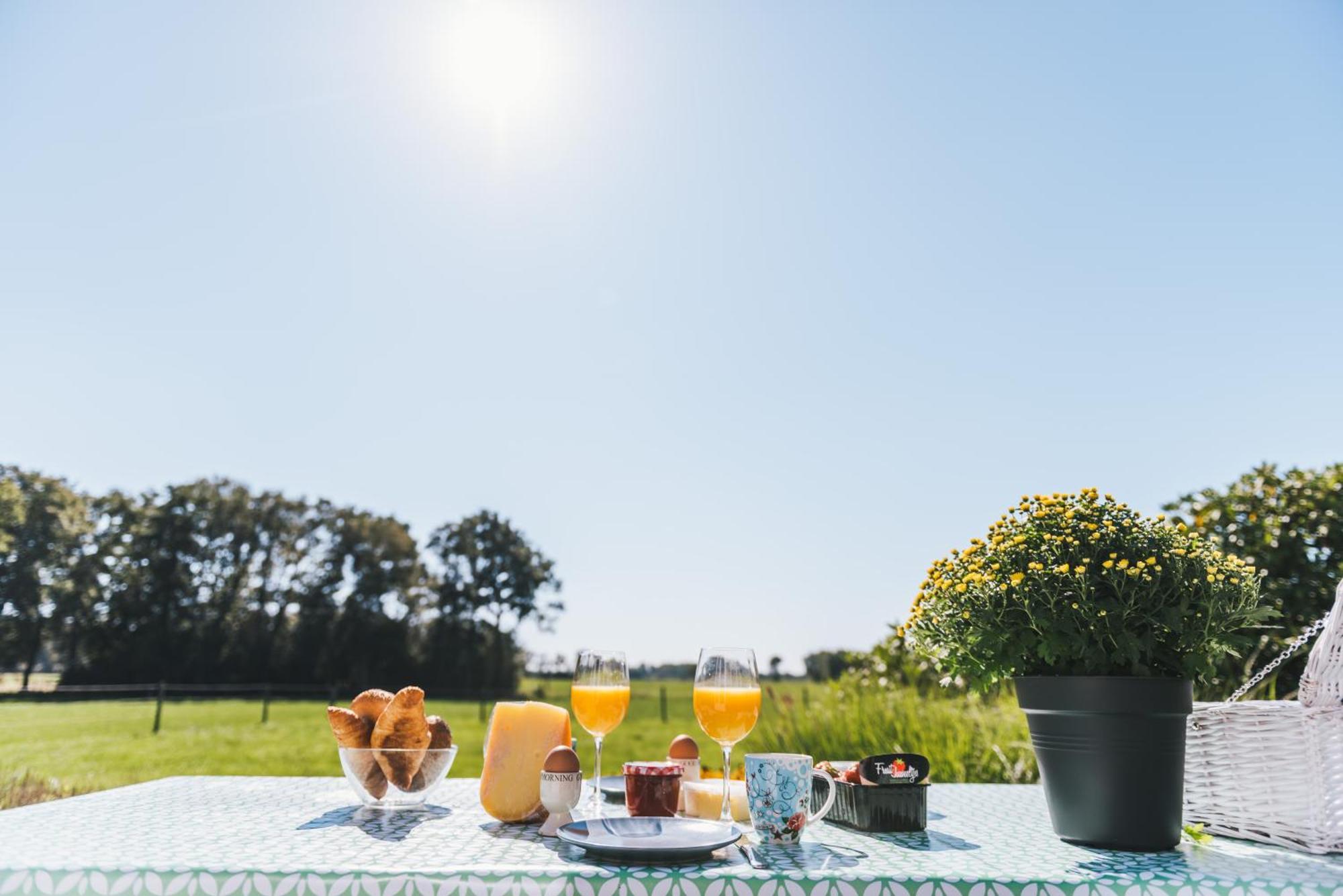 Bed & Breakfast De Lindevallei Oldeberkoop エクステリア 写真